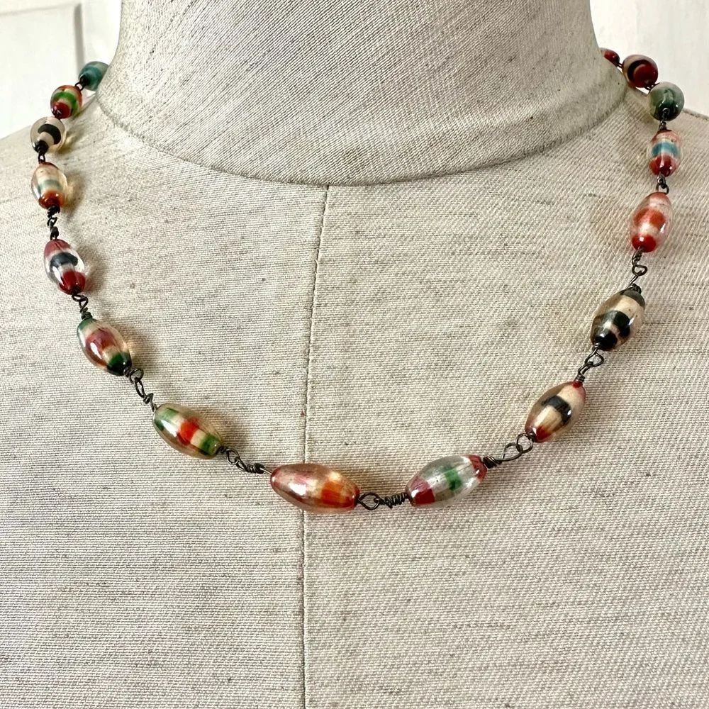 Colorful beaded necklace 